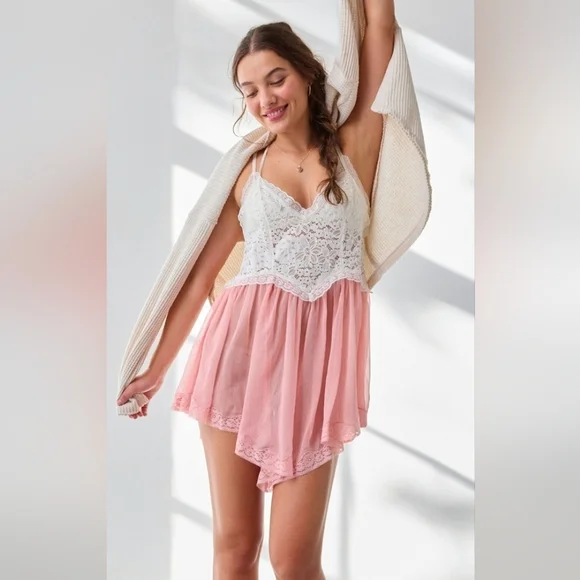 UO Sheer Lace And Mesh Hanky Hem Slip Tunic Dress White And Pink - Picture 3 of 5